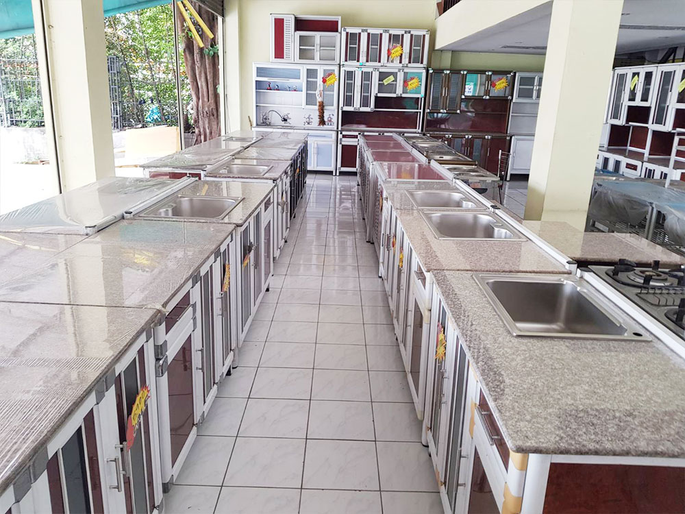 01 kitchen counter