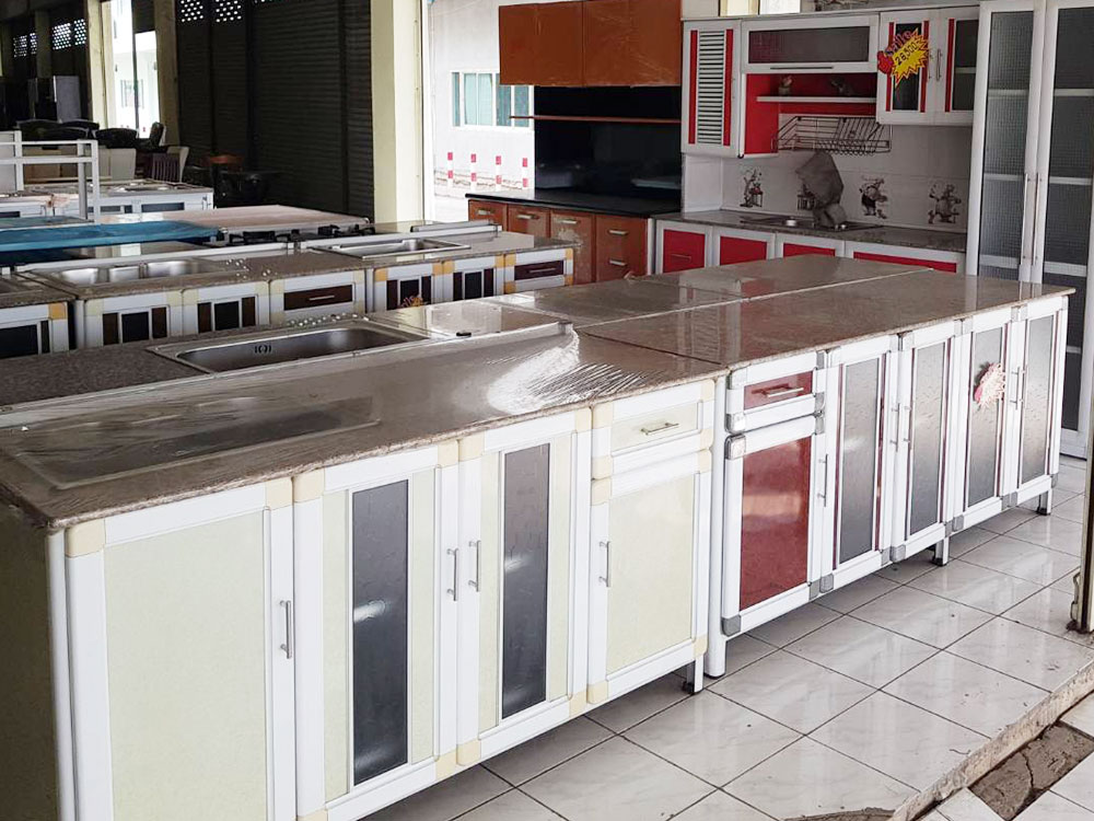 03 kitchen counter
